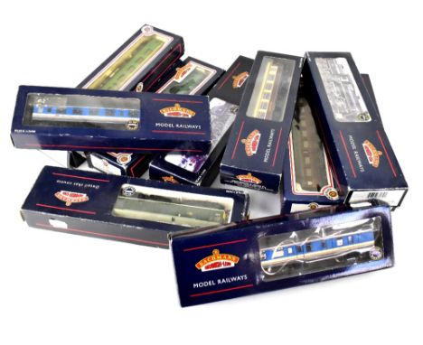 A group of eleven Bachmann OO gauge model railway items to include locomotive and tender '32-506 Standard Class SM 73110 The 