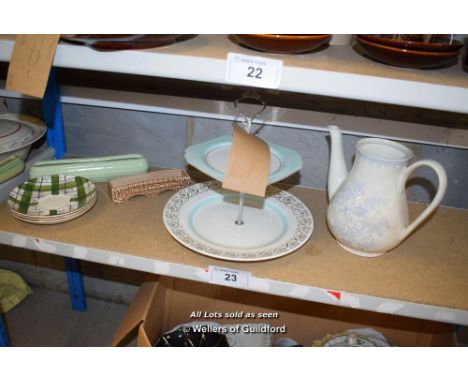 *SHELF OF PORCELAIN WARE AND COLLECTABLES