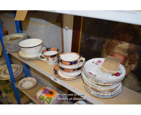 *SHELF OF PORCELAIN WARE AND COLLECTABLES