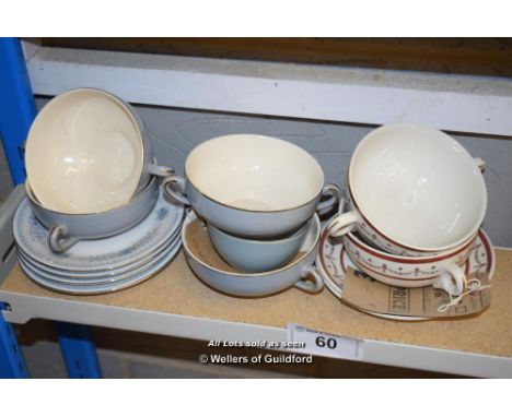 *SHELF OF PORCELAIN WARE AND COLLECTABLES