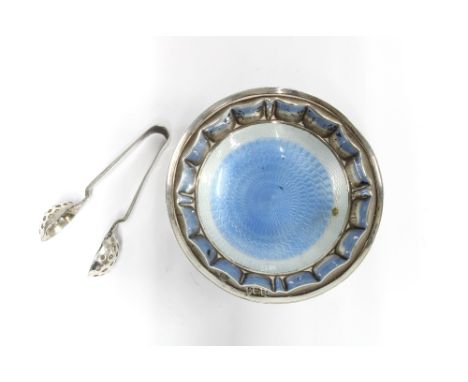 George V silver and blue guilloche enamel bowl, Birmingham 1912, 9cm diameter, together with a small set of sugar tongs (2) 