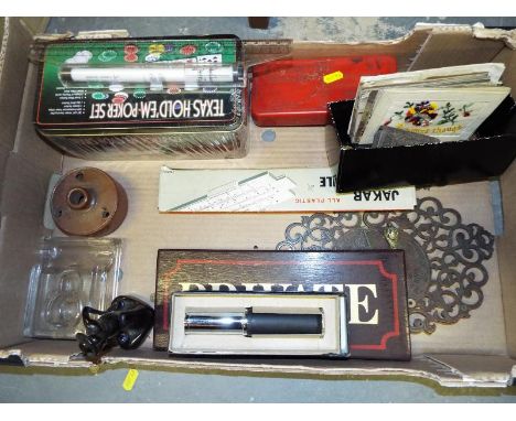 A good mixed lot of collectables to include an Otis King Calculator model K, No. X1512, boxed a collection of World War One (