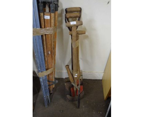 VARIOUS GARDEN TOOLS ETC