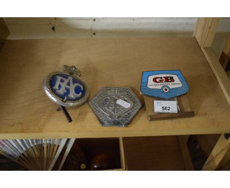 VINTAGE CAR BADGES, RAC, GB CARAVAN, AND ONE OTHER (30