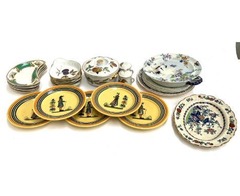 A mixed lot of ceramics to include Quimper 'Henrito' plates, Royal Worcester 'Evesham', Myott, Cauldon, Booths etc 
