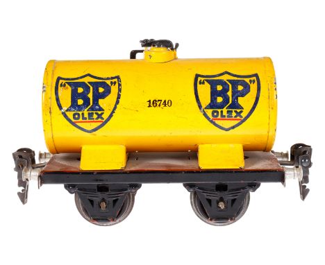 Märklin BP Kesselwagen 1674, Spur 0, HL, LS tw ausgeb., gealterter Lack, L 13, sonst noch Z 2-3