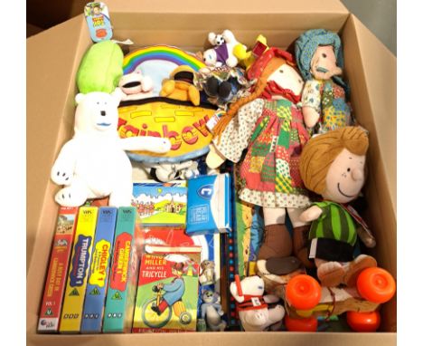 Disney, Wade &amp; Similar, a boxed and unboxed Group of Toys &amp; Games. Although unchecked for completeness condition appe