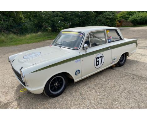 Well prepared, very competitive early car, and road registered.The 2017 Goodwood Members Meeting winner with Richard MeadenSi