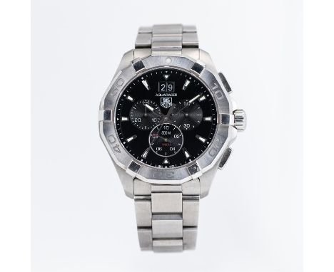 This watch sports a stainless steel case which is water resistant to 300m. It has a Black finish dial with 3 sub-dials for th