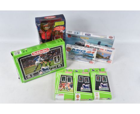 A SMALL QUANTITY OF MODERN SUBBUTEO ITEMS, three boxed teams, Liverpool, No.63136, Manchester United, No.63149 and Scotland, 