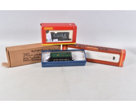 FOUR BOXED OO GAUGE LOCOMOTIVES, Hornby Schools class 'Stowe' No.928, S.R. green livery (R380), missing one smoke deflector, 