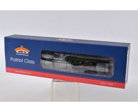 A BACHMANN BRANCHLINE BOXED MODEL RAILWAYS       OO Gauge Patriot Class 45538 'Giggleswick' BR Lined Green Early Emblem 31-21