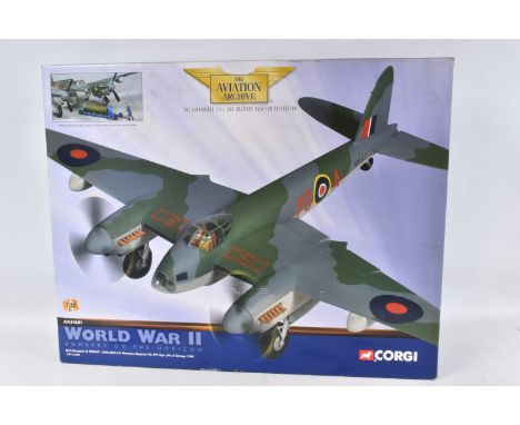 A BOXED CORGI AVIATION ARCHIVE 1:32 WORLD WAR II BOMBERS ON THE HORIZON DH MOSQUITO B MKXVI, numbered AA34601, appears in new
