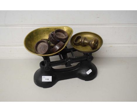 KITCHEN SCALES AND WEIGHTS