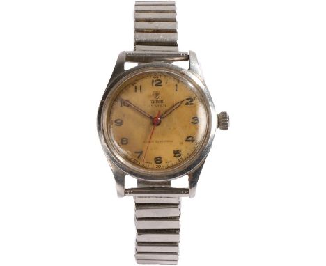 Tudor Oyster shock resisting gentleman's wristwatch, the signed cream dial with Arabic numerals, screw down crown, manual wou