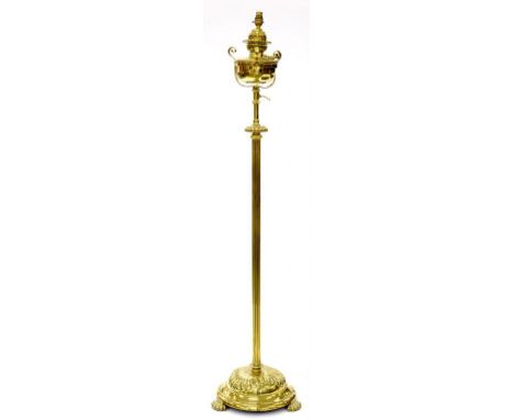 AN EDWARDIAN BRASS STANDARD OIL LAMP CONVERTED TO ELECTRICITY, 154CM H