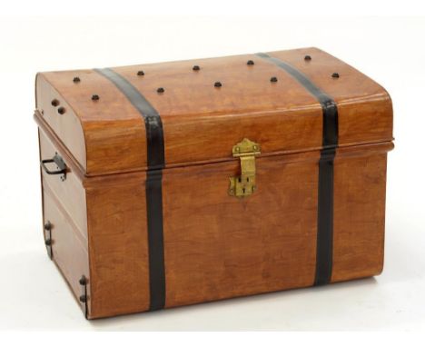 AN EARLY 20TH C TIN CABIN TRUNK, LATER PAINTED, 75CM W