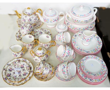 A ROYAL ALBERT 1940'S ENGLISH CHINTZ PATTERN TEA SERVICE AND A ROYAL ALBERT MARGUERITE PATTERN DINNER SERVICE