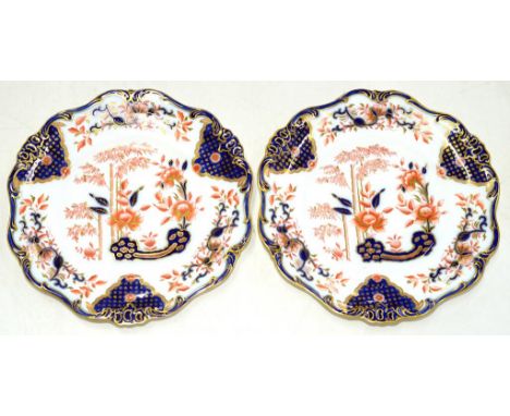 A PAIR OF ROYAL DOULTON LIGHTLY MOULDED JAPAN PATTERN DESSERT PLATES, 23CM D, PRINTED MARK, EARLY 20TH C