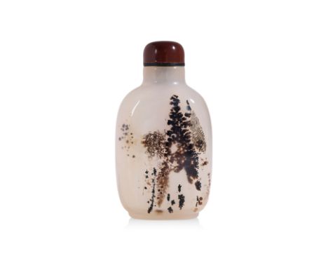 A DENDRITIC AGATE SNUFF BOTTLE
Of compressed rectangular form with rounded shoulders, well hollowed interior, semi-opaque sto