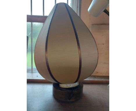 A vintage tulip shaped table lamp