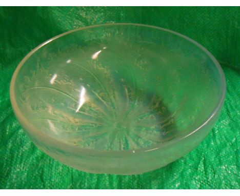 Rene Lalique: an Art Deco opalescent glass bowl decorated in the 'Chicoree' pattern - with central moulded 'R. Lalique France