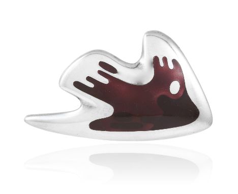 AN ENAMEL BROOCH, HENNING KOPPEL FOR GEORG JENSEN, CIRCA 1947 in sterling silver, in abstract design with burgundy enamel, si