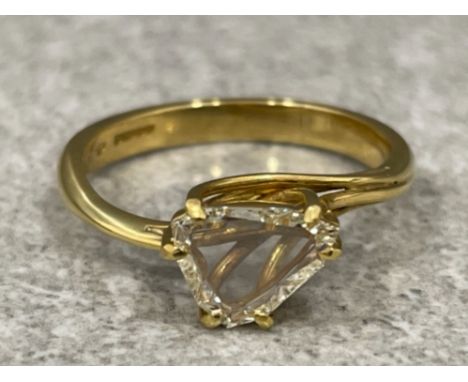 Ladies 18ct gold solitaire Diamond ring. 3.28g size M