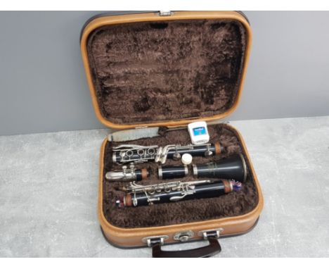 Vintage Lafleur Boosey and Hawkes london clarinet in original case