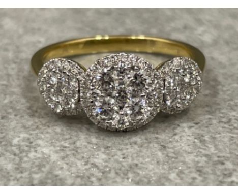 18ct gold Diamond cluster ring. .75cts size L 3.14g