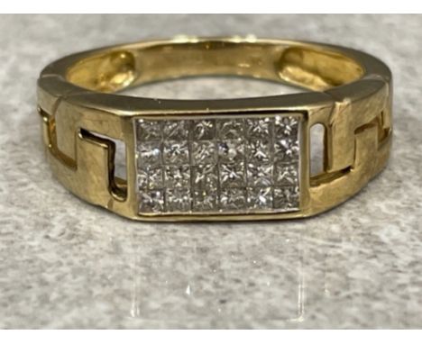 Gents 9ct gold Diamond ring. Featuring 24 princess cut diamonds approx .60ct 4.15g size T