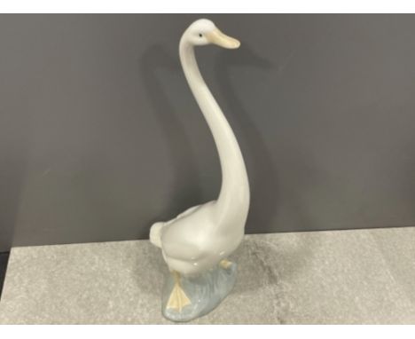 Nao by Lladro large Swan