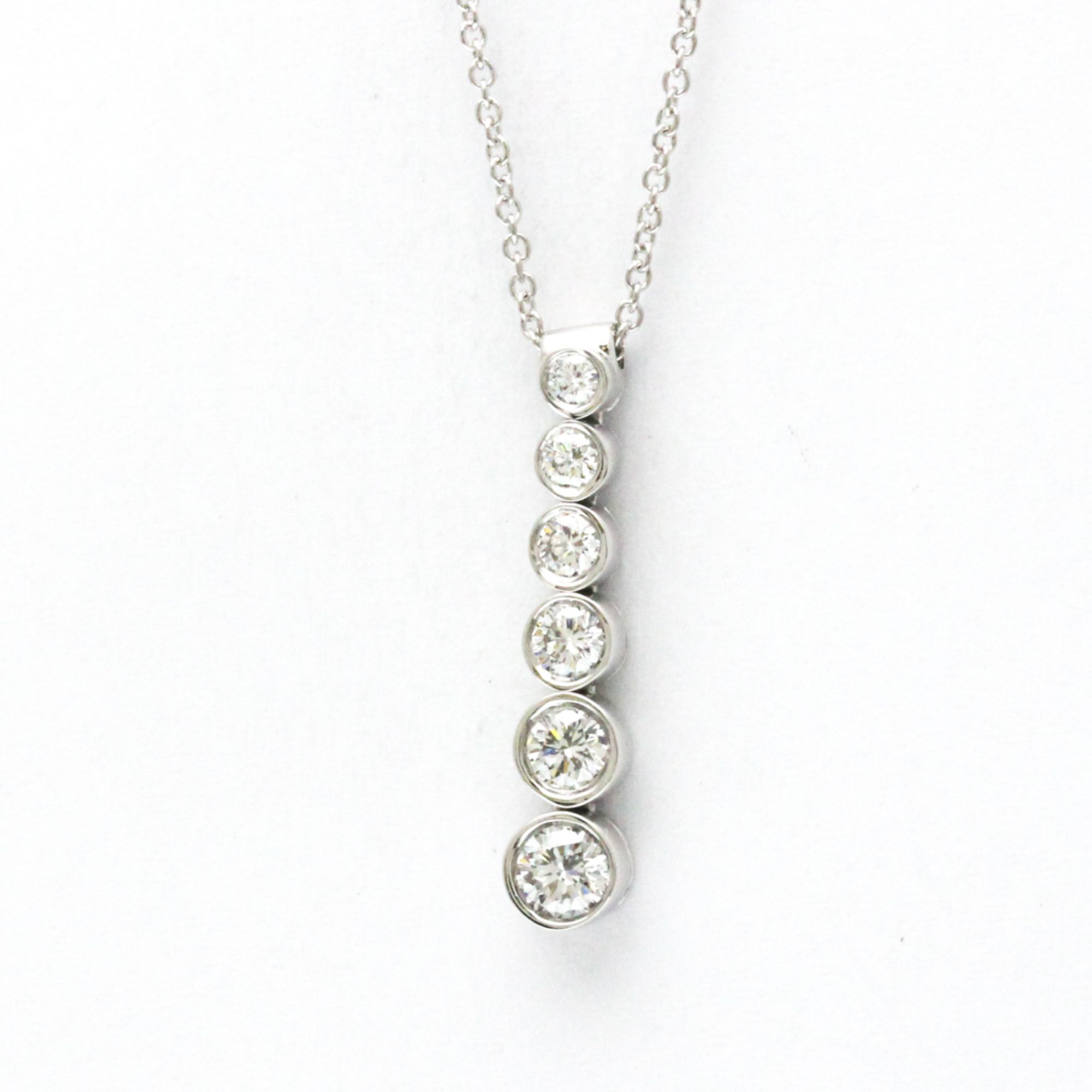 Tiffany Jazz Graduated Necklace Platinum Diamond Men,Women Fashion Pendant Necklace (Silver)