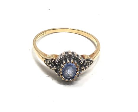 9ct gold sapphire &amp; diamond  ring (2.6g) 