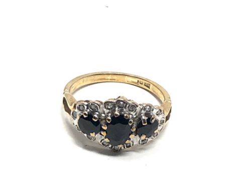 9ct gold sapphire &amp; diamond ring (2g) 