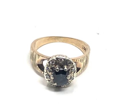 9ct gold sapphire &amp; diamond ring (3.8g) 