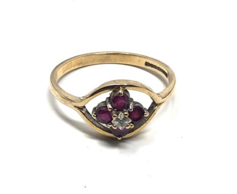 9ct gold vintage diamond &amp; ruby ring (1.9g) 