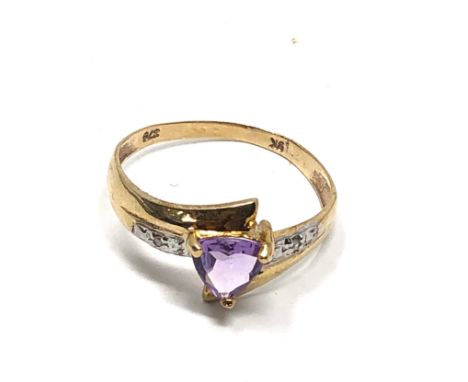 9ct gold amethyst &amp; diamond ring (1.2g) 