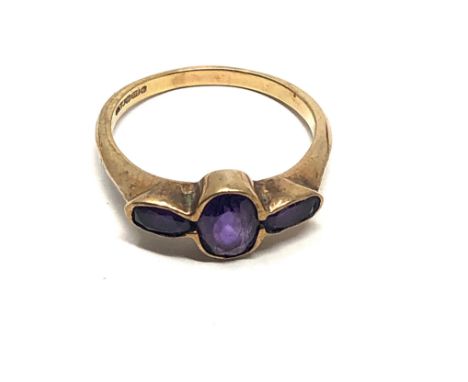 9ct gold amethyst ring (2.6g) 