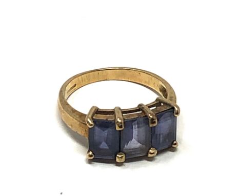 9ct gold iolite ring (3.1g) 