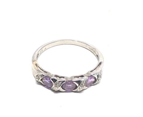 9ct gold amethyst &amp; clear stone ring (1.7g) 