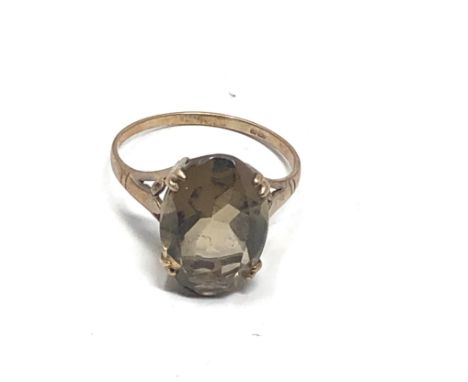 9ct gold smoky quartz ring (2.2g) 