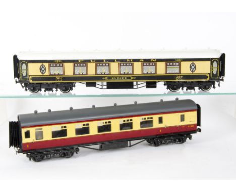 A Leeds 0 Gauge Bakelite Coach and Leeds-style Pullman Car by DB Engineers, the Bakelite coach (moulded in mottled light brow