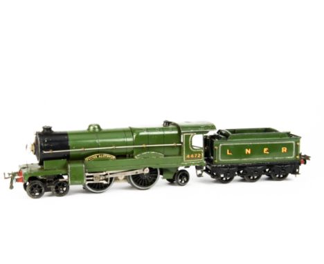 A Hornby O Gauge No E320 Electric 4-4-2 'Flying Scotsman' Locomotive and Tender, in LNER dark apple green with shaded 4472 to