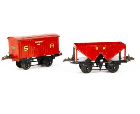 Unboxed Hornby O Gauge Pre-War SR Gunpowder Van and Hopper Wagon,  both in SR red livery with gold lettering, on black T3 bas