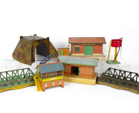 Hornby O Gauge Lineside Buildings and Accessories, a pre-war goods shed with crane, F-G, crane damaged, amateur interior ligh