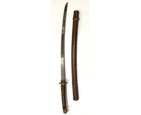 Katana, Japan, 20. Jahrhundert, militärische Ausführung, wohl 2. Weltkrieg. Leicht gebogte Klinge (Klingenlänge: ca. 69 cm). 