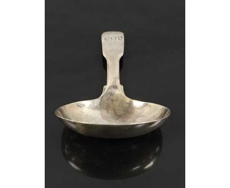 A George IV silver caddy spoon, George Knight, 1823, the handle engraved with three initials, length 7.5cm, 13.6g. CONDITION 