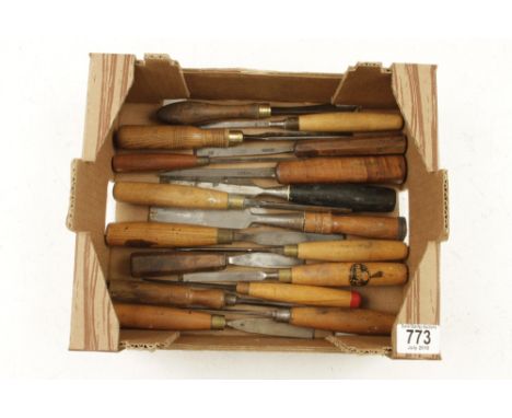 16 carving tools etc G 