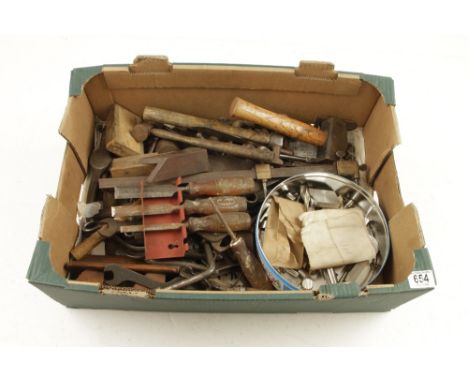 A box of tools G 